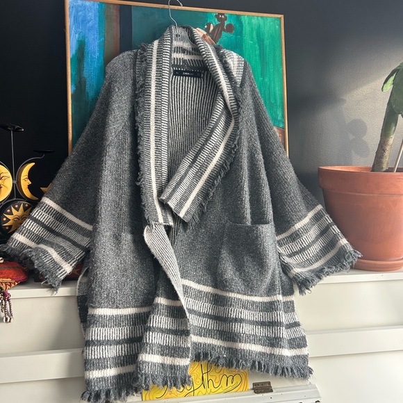 Zara Knit Gray and White Striped Cardigan W Bell Sleeves Small - Picture 9 of 16